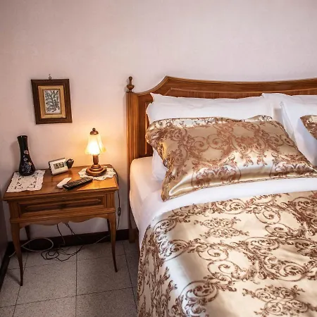 Apartment F&g House - Relax, Cultura E Divertimento. Rivoli (Turin)
